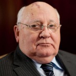 Михаил Горбачев представит книгу о жизни после Кремля