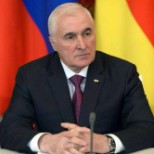 Тесные узы братства и взаимопонимания между Абхазией и Республикой Южная Осетия будут развиваться на благо наших стран — Президент Абхазии